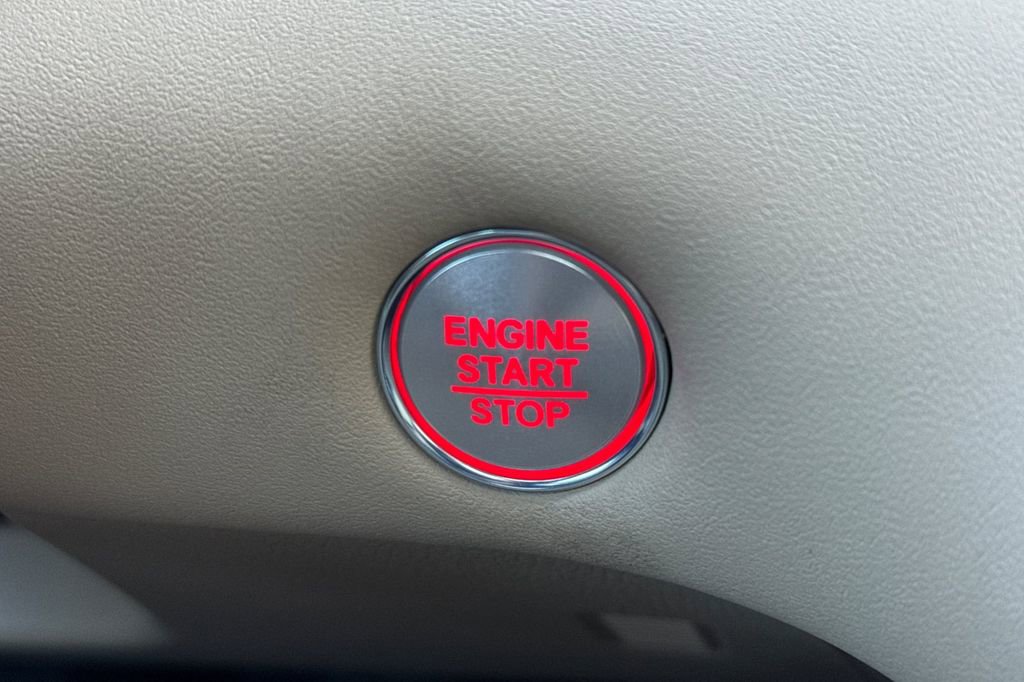 Certified 2025 Acura TLX w/ Technology Package image 28