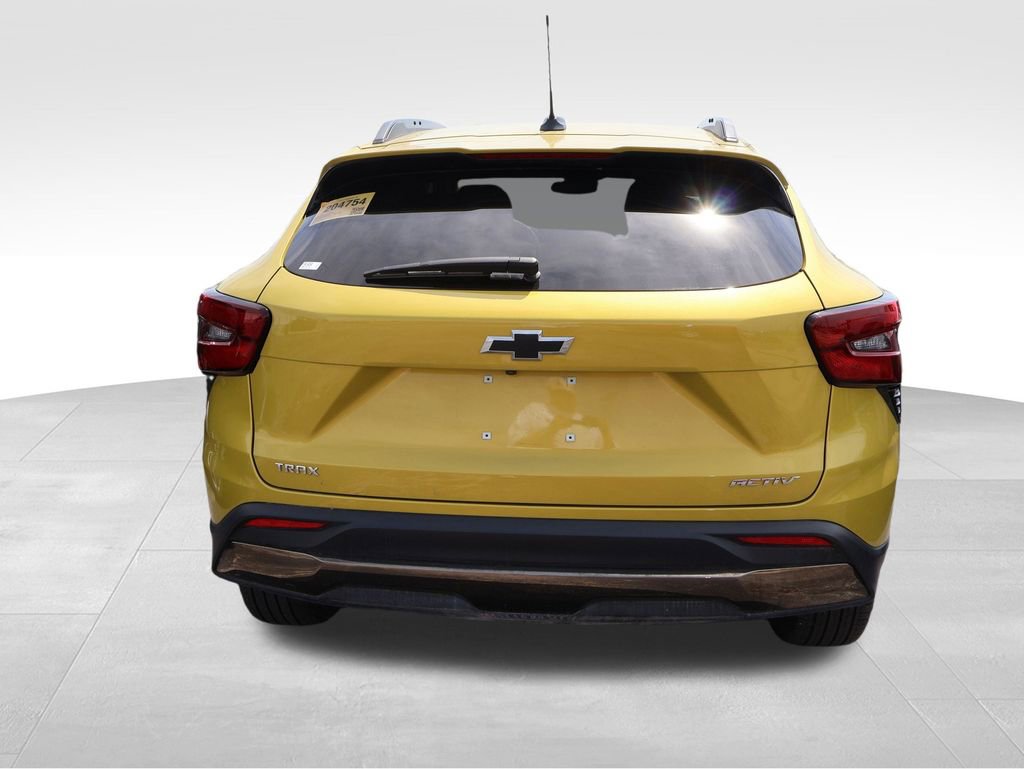 Used 2024 Chevrolet Trax ACTIV w/ Sunroof Package FWD image 18