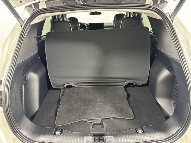 Used 2023 Ford Escape SE image 31