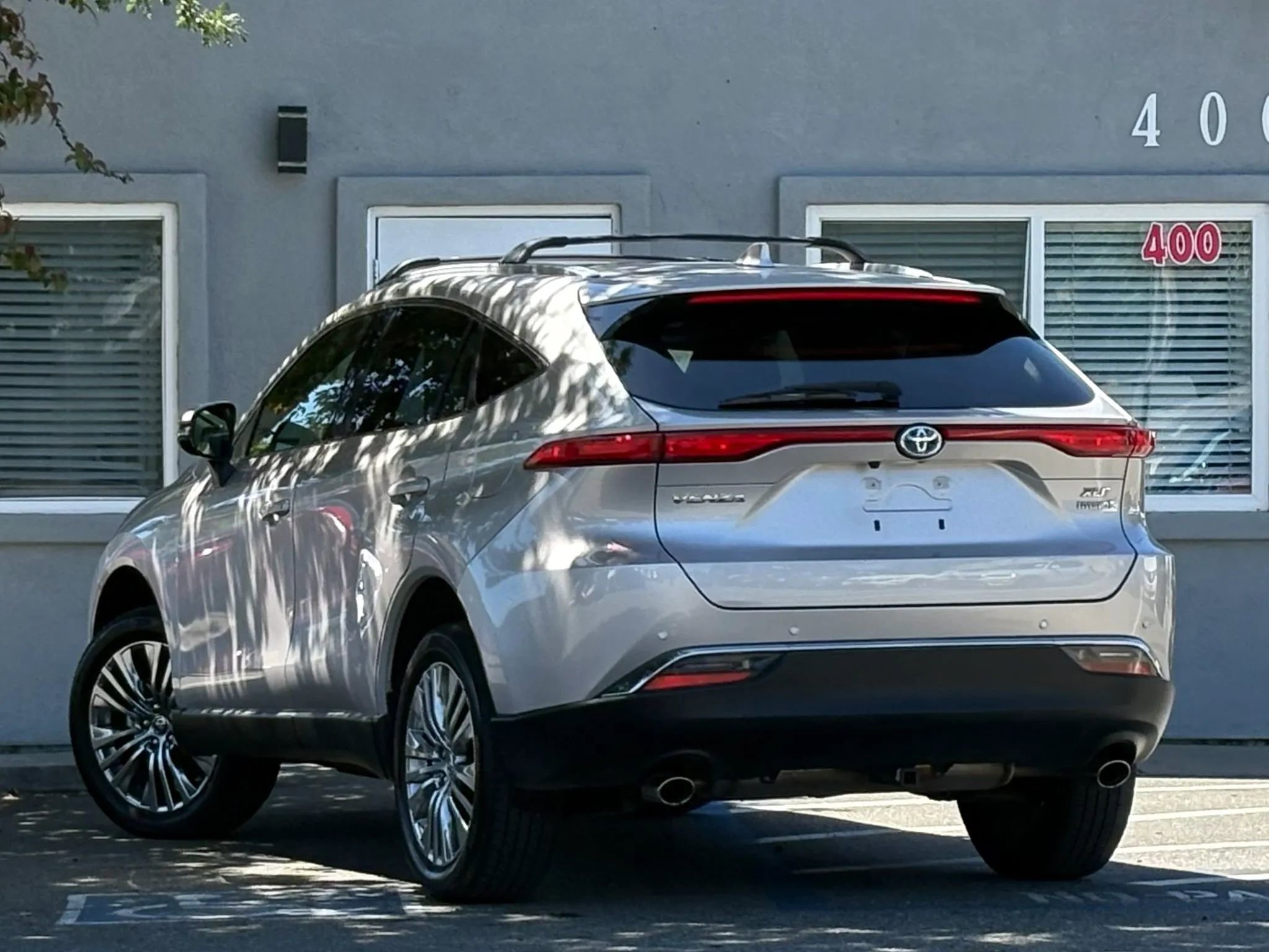 Used 2021 Toyota Venza XLE AWD/4WD image 7