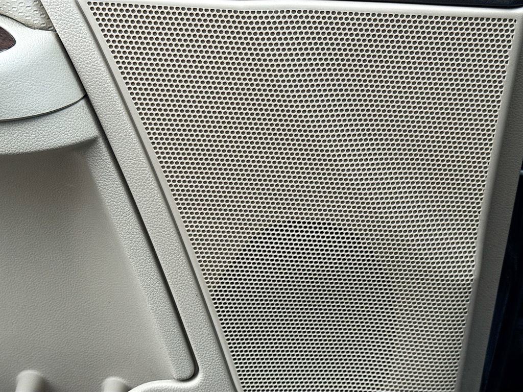 Used 2008 Ford Taurus Limited image 19