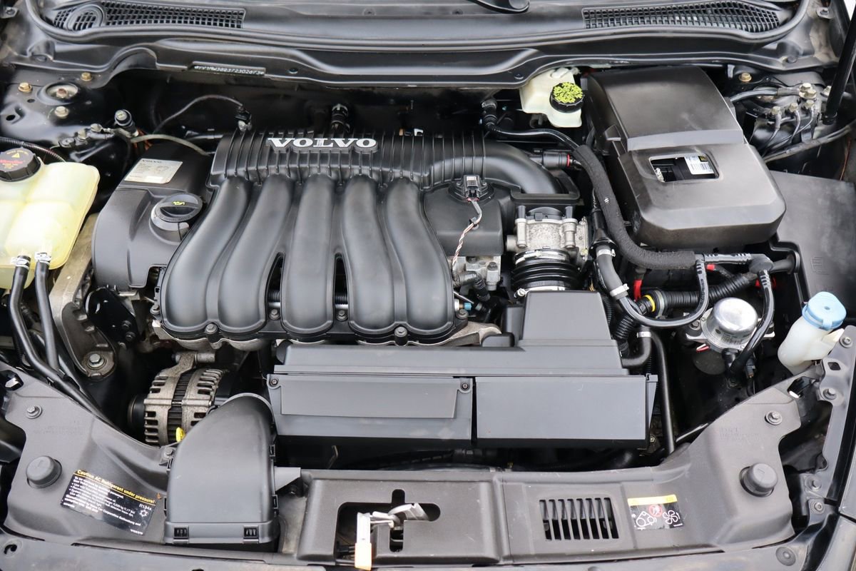 Used 2007 Volvo V50 2.4i image 39