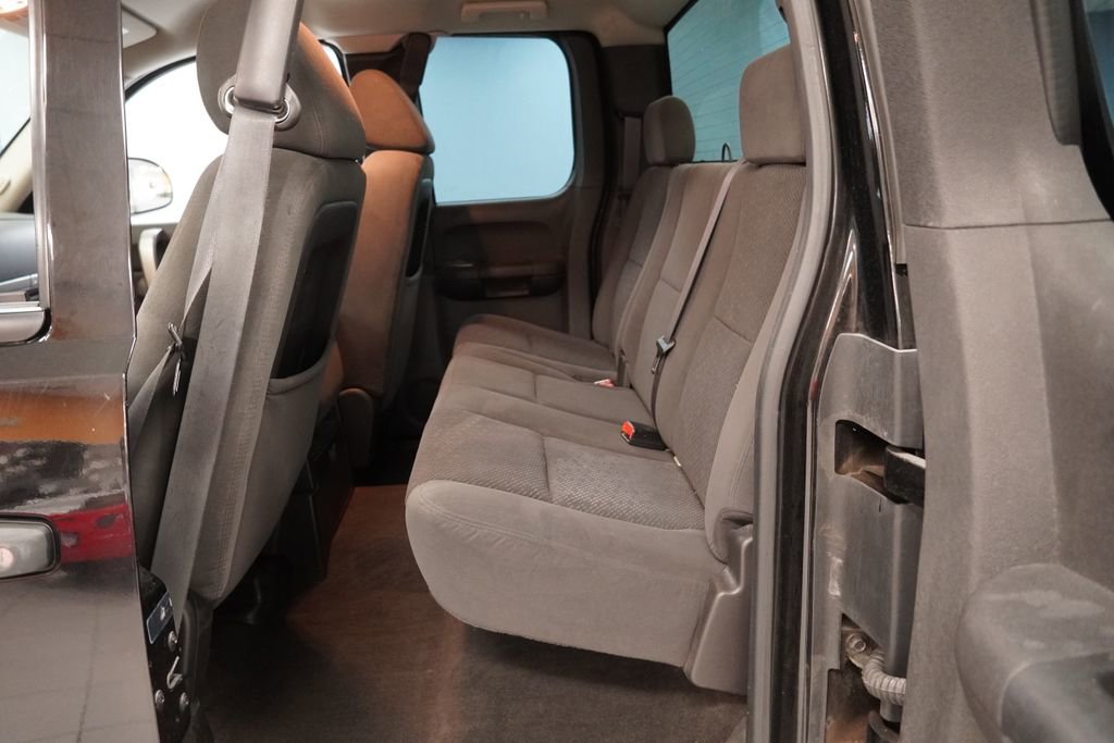 Used 2007 Chevrolet Silverado 1500 LT w/ Towing Package RWD image 24