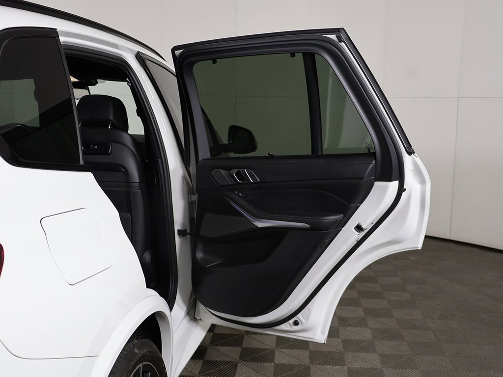 Used 2023 BMW X5 M50i w/ Executive Package image 27