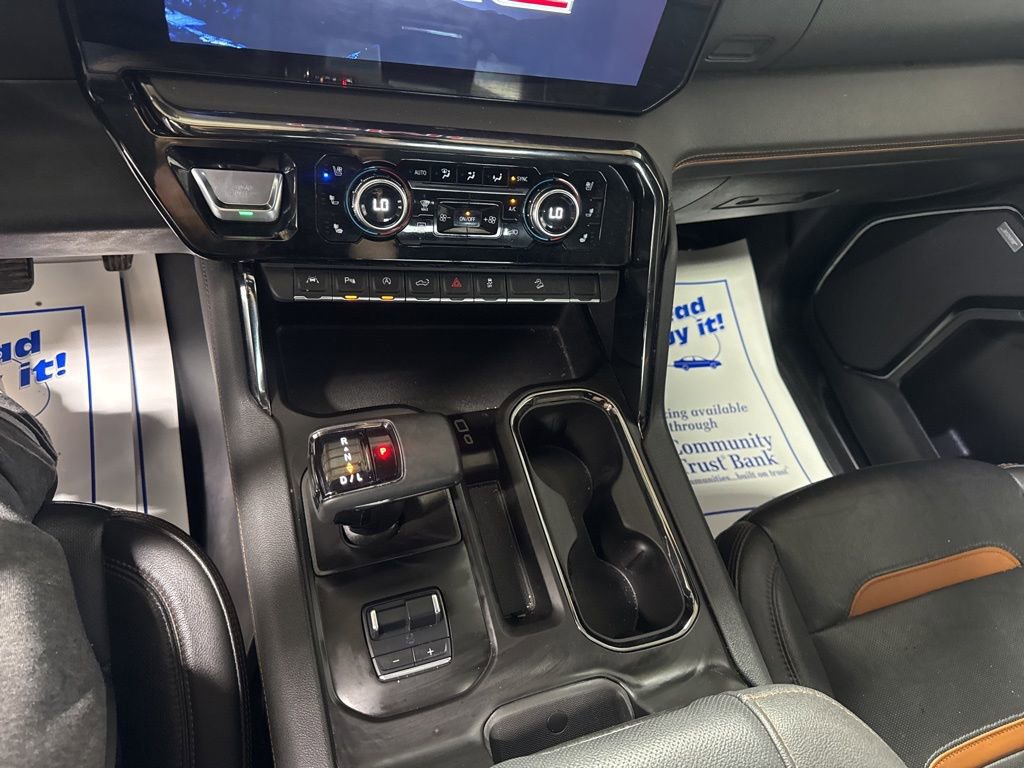 Used 2023 GMC Sierra 1500 AT4 w/ Technology Package image 11
