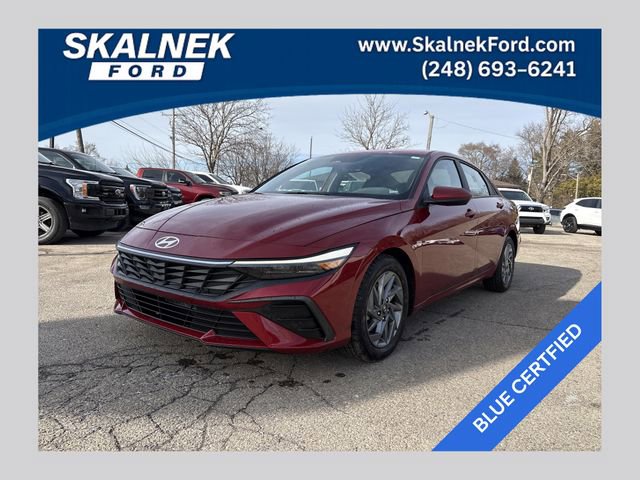 Used 2024 Hyundai Elantra SEL image 1