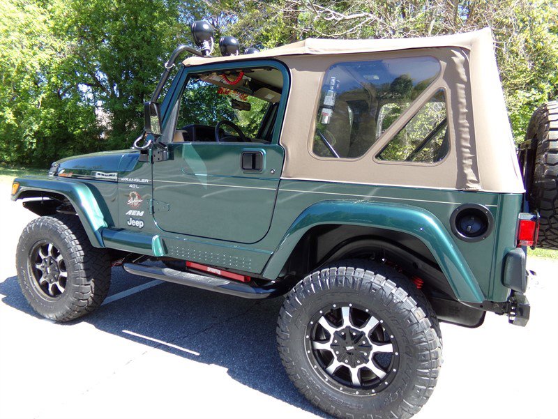 Used 2000 Jeep Wrangler Sahara AWD/4WD image 10