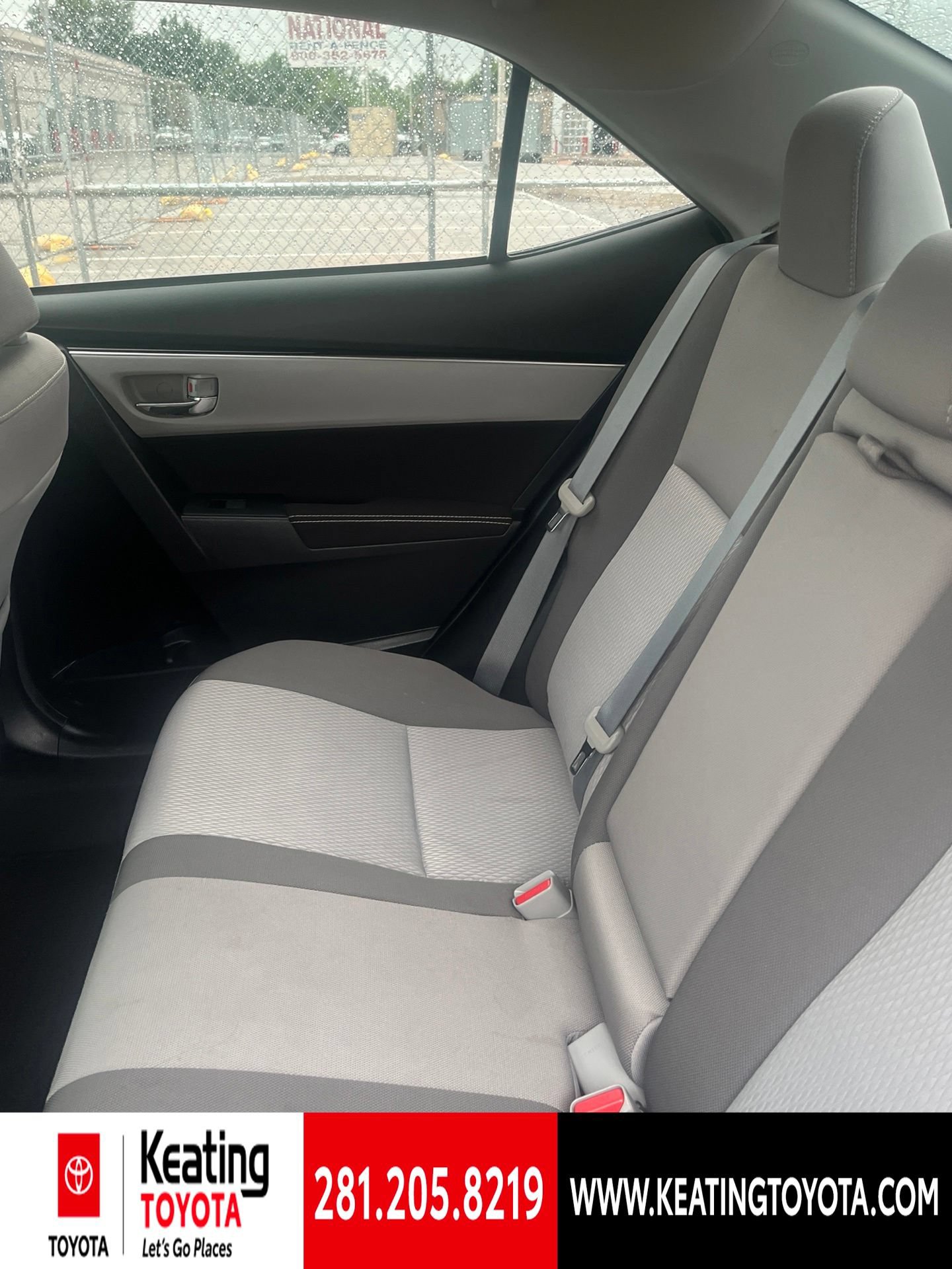 Used 2018 Toyota Corolla LE FWD image 12