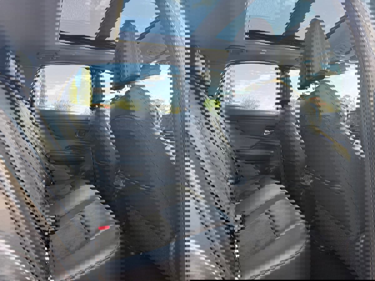 Used 2024 Nissan Ariya FWD image 18