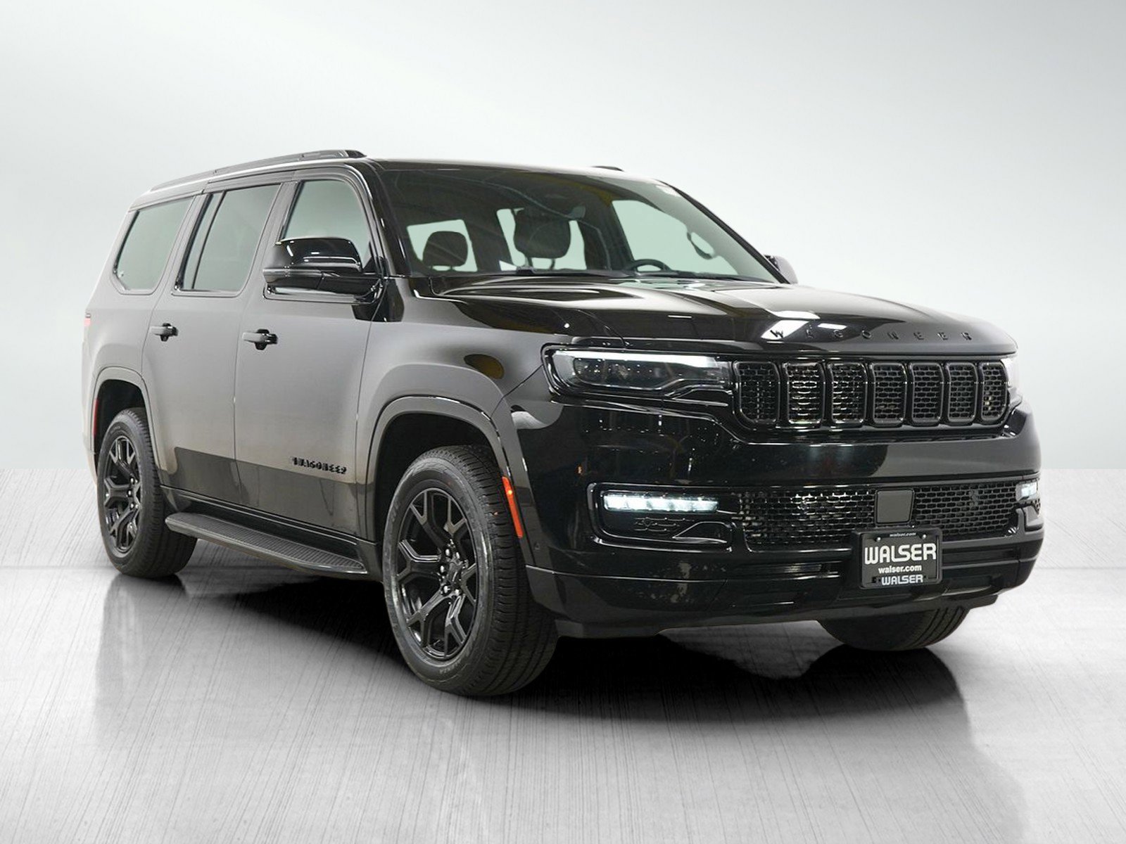 Used 2024 Jeep Wagoneer Series II AWD/4WD image 7