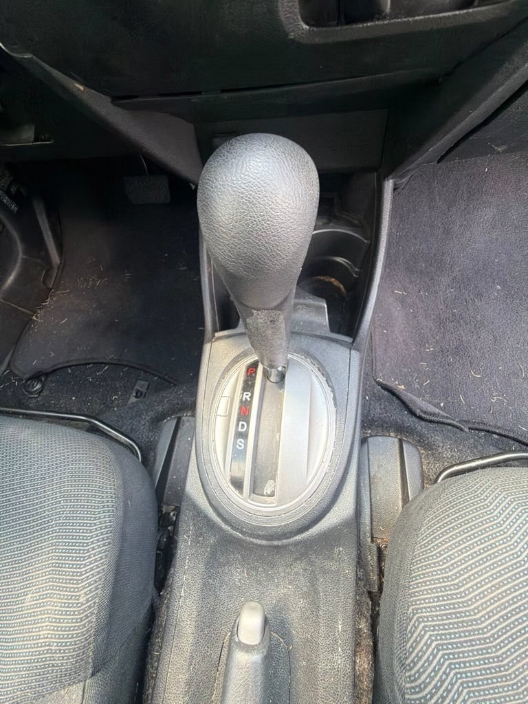 Used 2011 Honda Fit Sport image 6