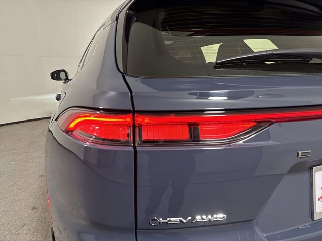 Used 2025 Toyota Crown Signia w/ Advanced Technology Package image 30