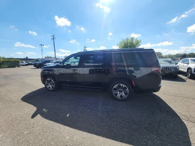 Certified 2024 Jeep Wagoneer L Series II w/ Flexible Seating Group AWD/4WD image 20