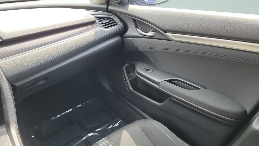 Used 2020 Honda Civic EX image 16