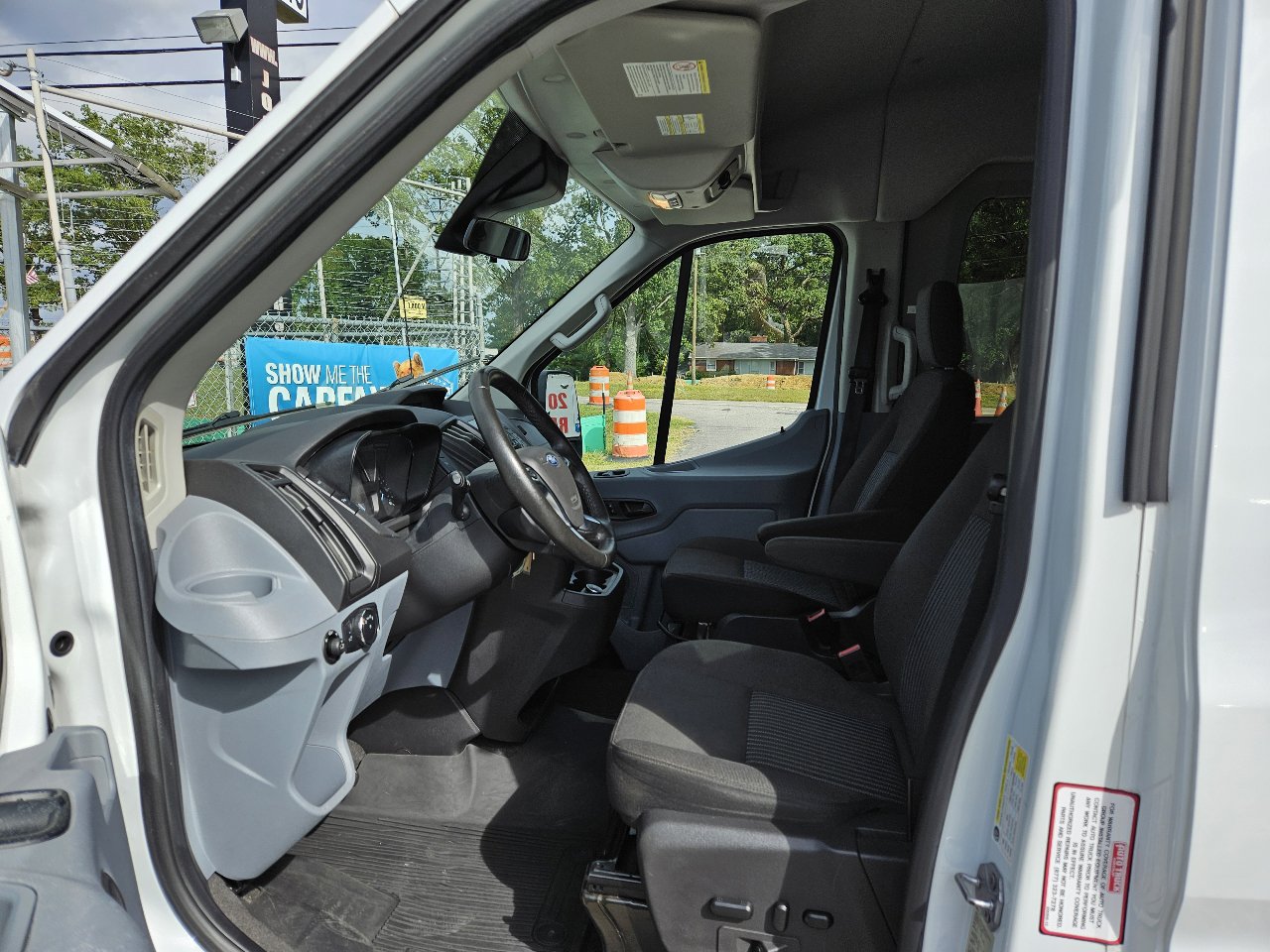 Used 2019 Ford Transit 150 XLT image 11