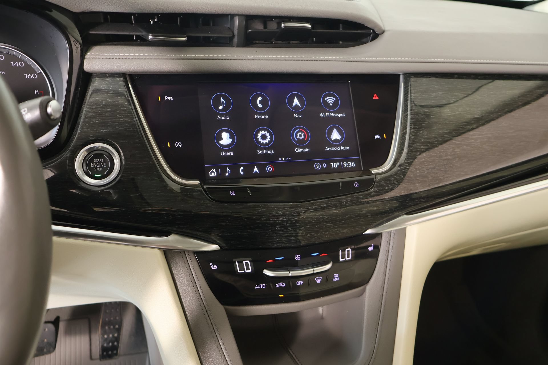 Used 2022 Cadillac XT6 Premium Luxury w/ LPO, Floor Liner Package AWD/4WD image 5