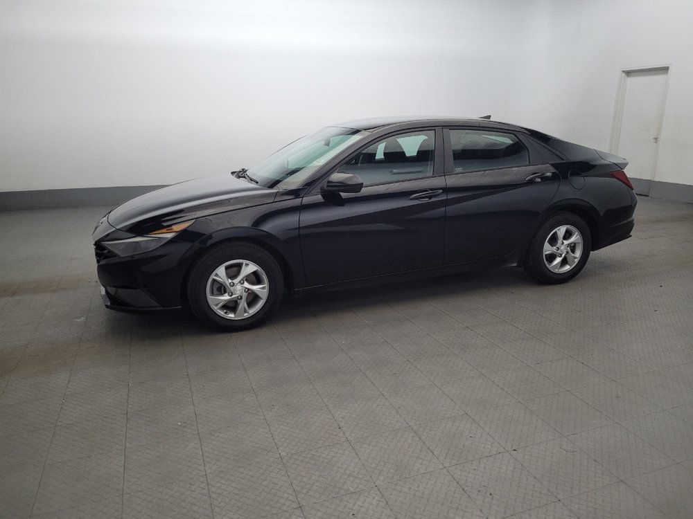 Used 2023 Hyundai Elantra SE FWD image 2