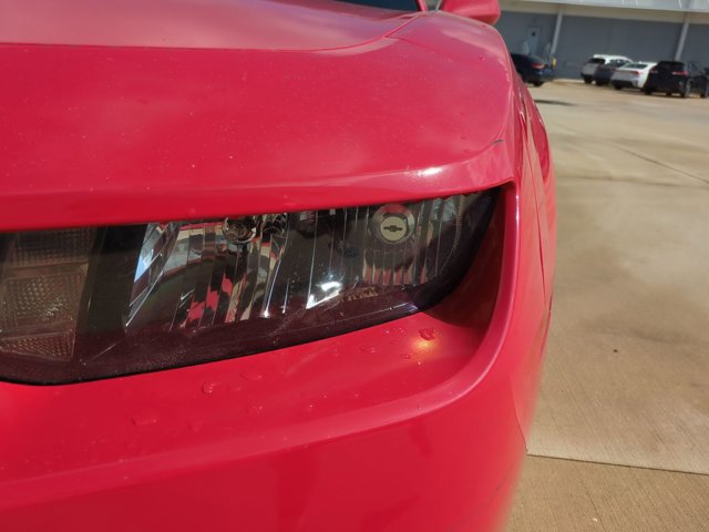Used 2015 Chevrolet Camaro LS RWD image 7