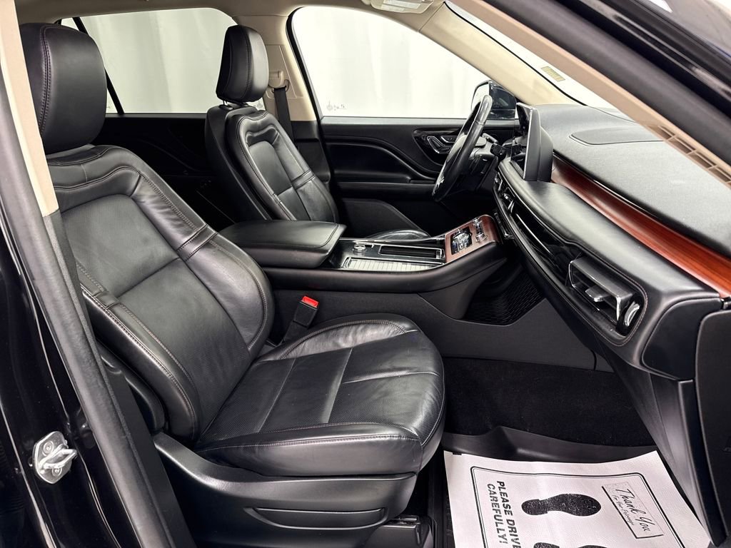 Used 2021 Lincoln Aviator Reserve w/ Equipment Group 208A image 9