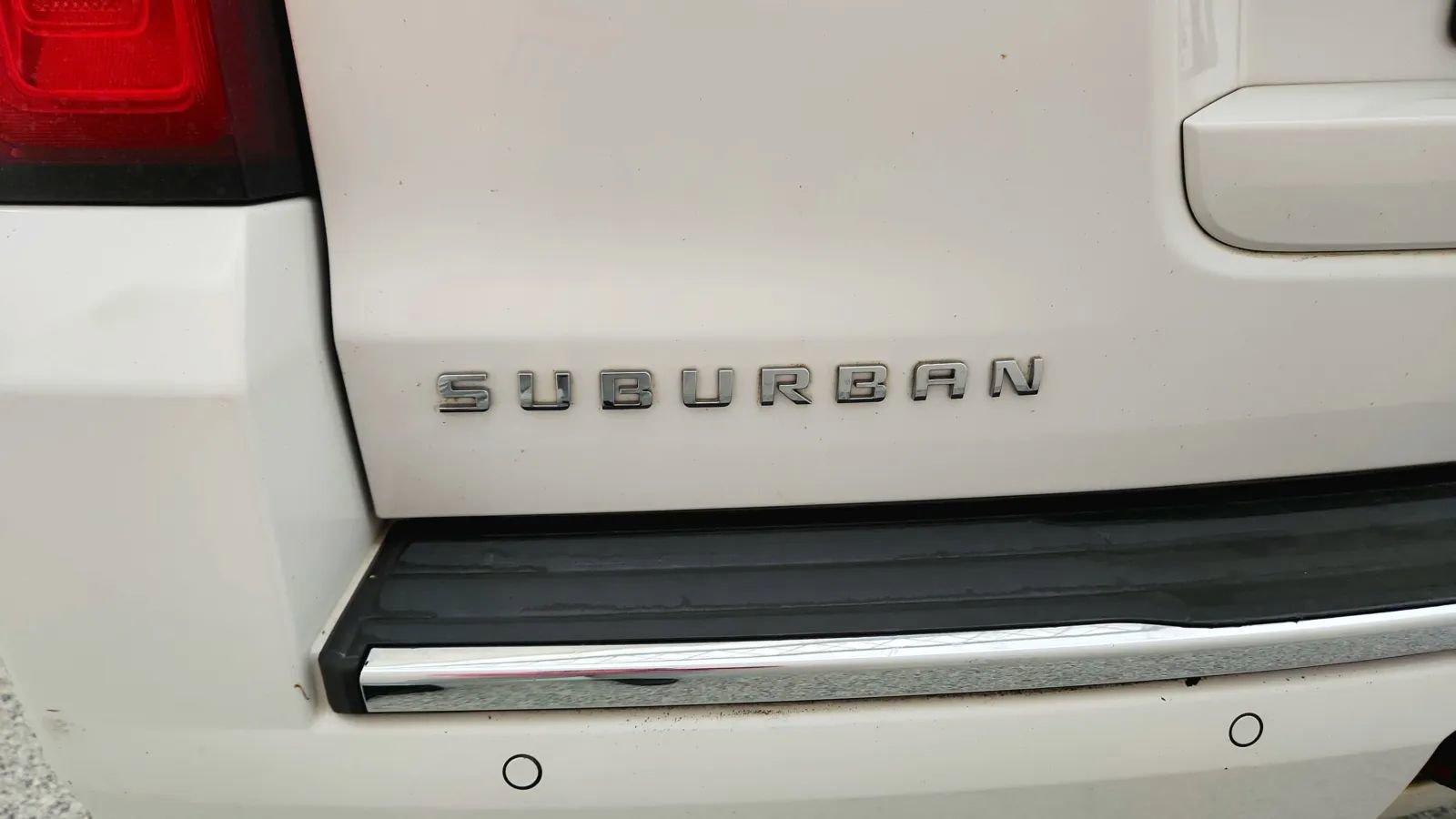 Used 2015 Chevrolet Suburban LTZ image 17