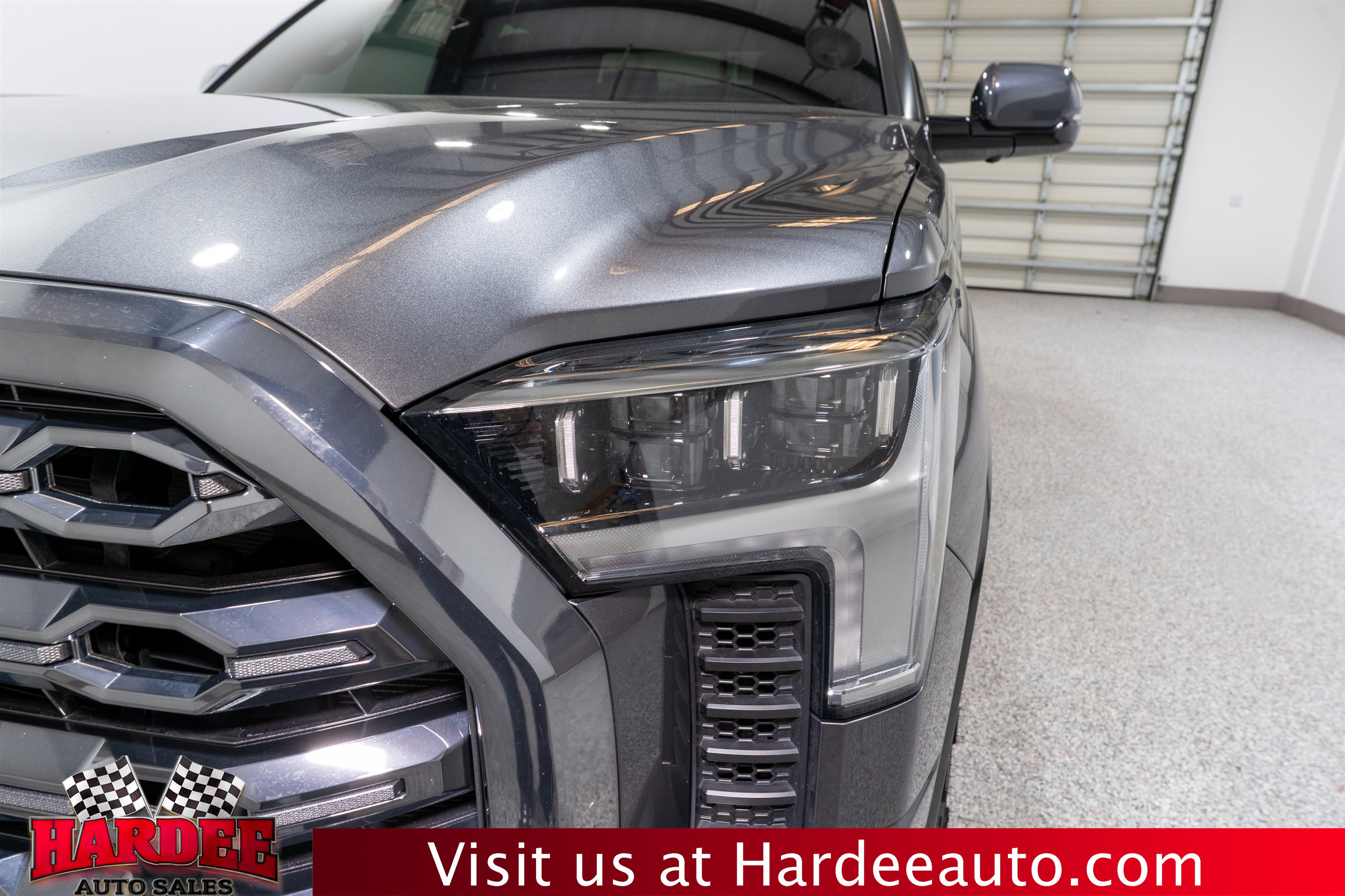 Used 2025 Toyota Tundra Platinum image 8