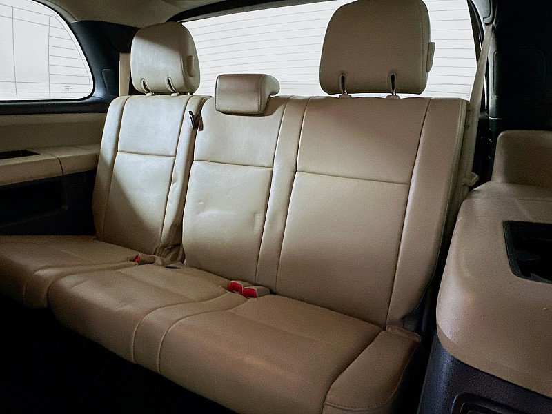 Used 2013 Toyota Sequoia SR5 w/ Premium Pkg image 28