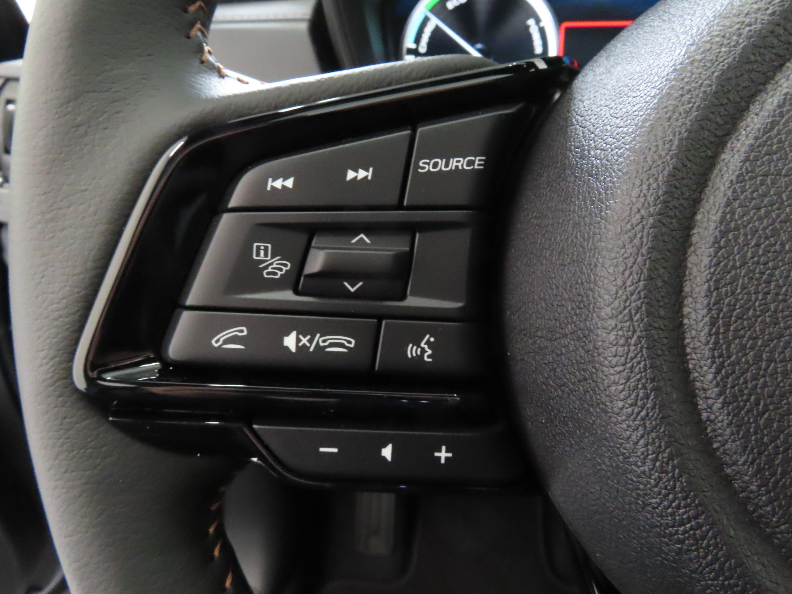 New 2025 Subaru Forester Touring image 14