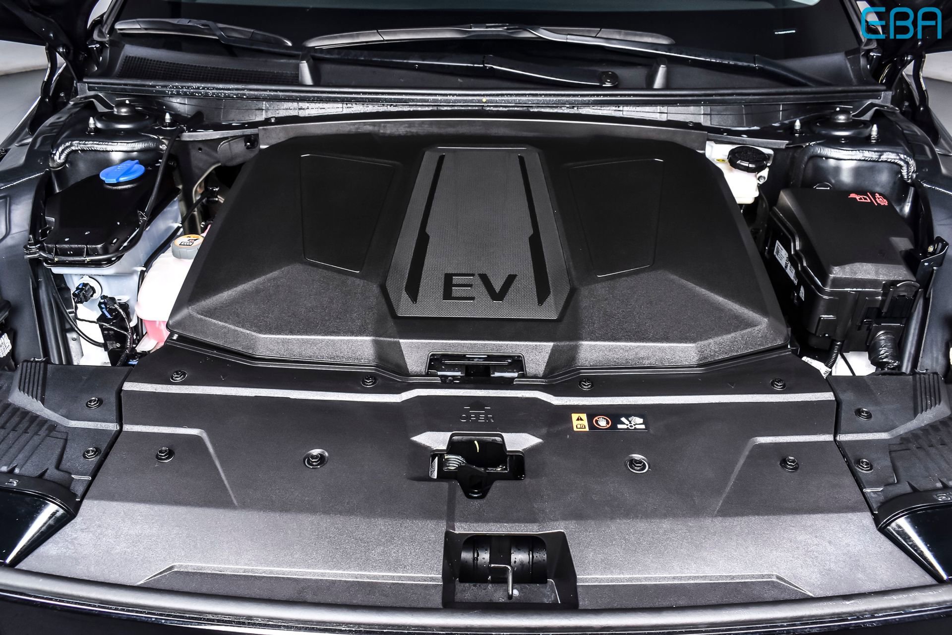 Used 2025 Hyundai Ioniq 5 SE image 12