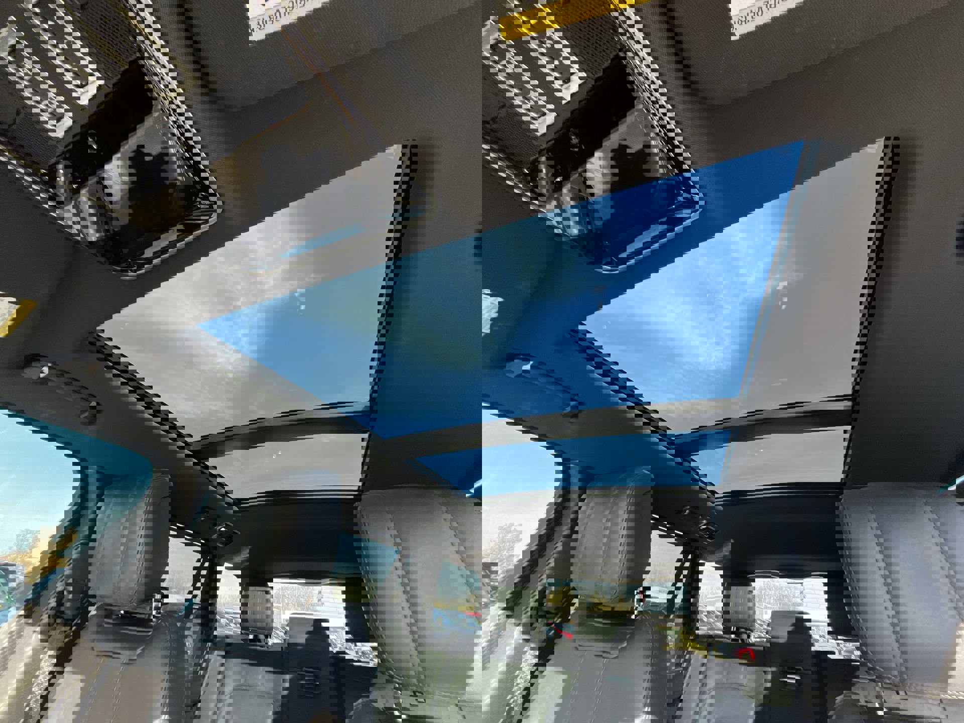 Used 2020 Land Rover Range Rover Long Wheelbase HSE image 19