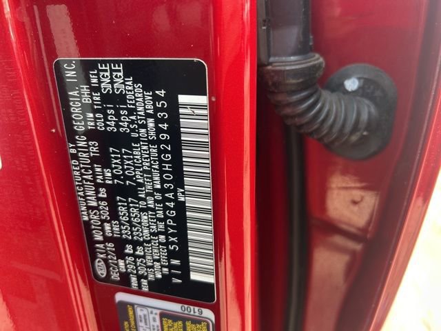 Used 2017 Kia Sorento LX w/ LX Convenience Package image 13