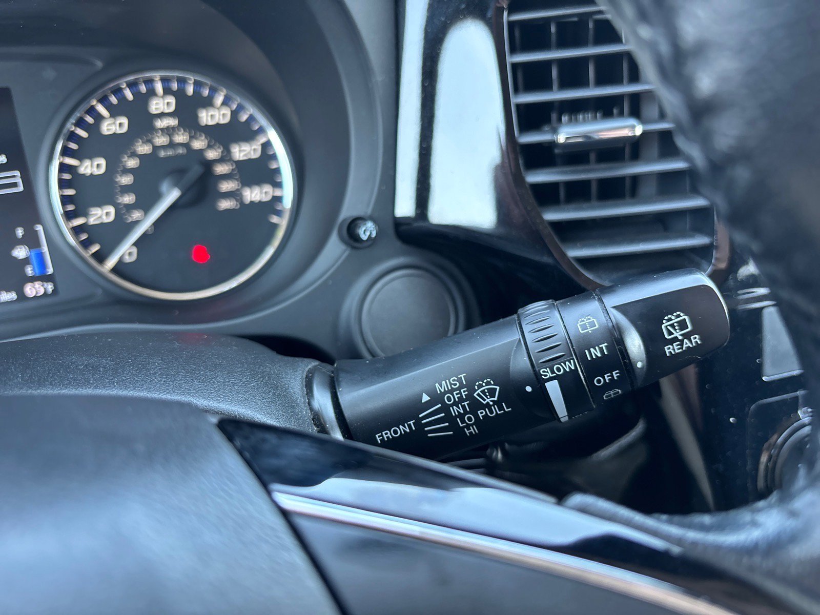 Used 2016 Mitsubishi Outlander ES AWD/4WD image 25