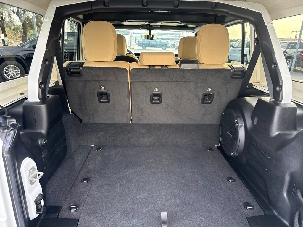 Certified 2023 Jeep Wrangler Unlimited w/ 8.4" Radio Group AWD/4WD image 7