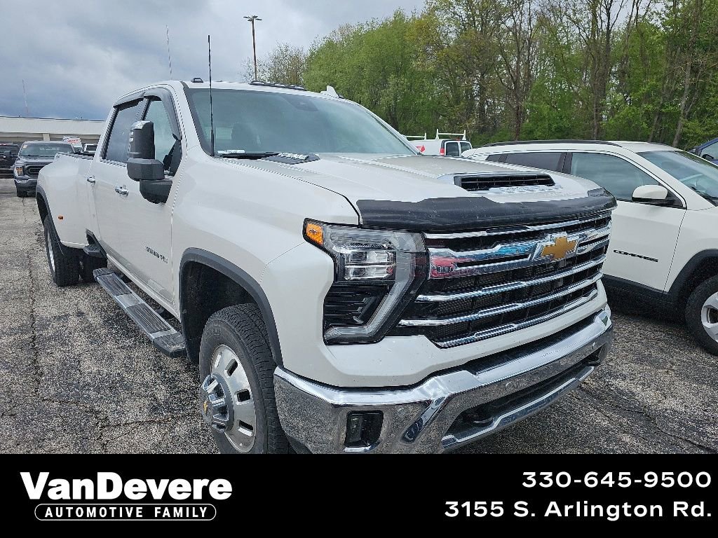 Used 2024 Chevrolet Silverado 3500 LTZ w/ LTZ Plus Package AWD/4WD image 1