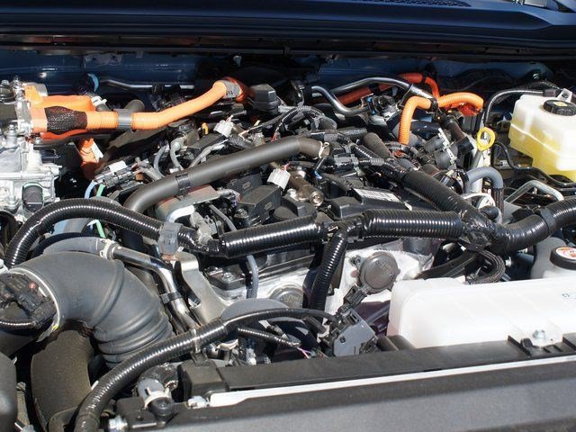 Used 2025 Toyota Land Cruiser w/ Premium Package image 29