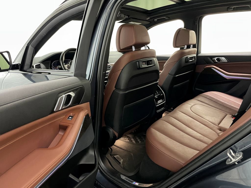 Used 2022 BMW X5 xDrive40i w/ M Sport Package image 41