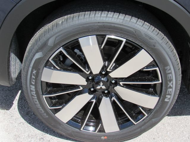 New 2026 Mitsubishi Outlander SE FWD image 12