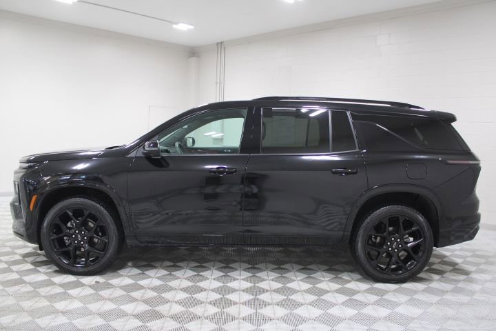 Used 2024 Chevrolet Traverse RS w/ LPO, Floor Liner Package image 8