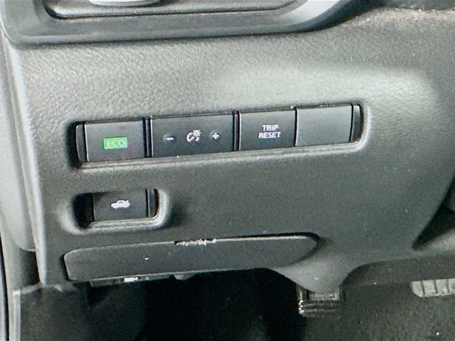 Used 2025 Nissan Sentra S image 12