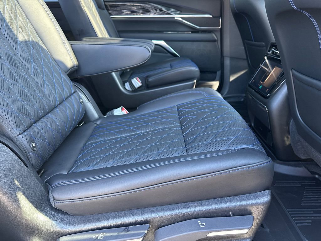 New 2026 Cadillac Escalade IQ Sport 1 image 15