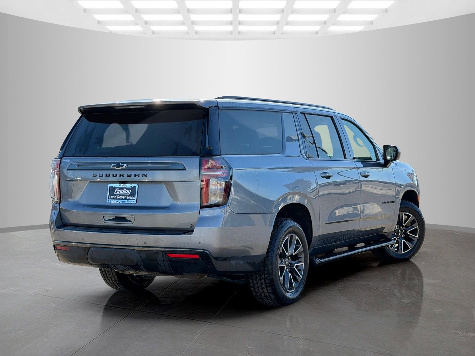 Used 2022 Chevrolet Suburban Z71 AWD/4WD image 5