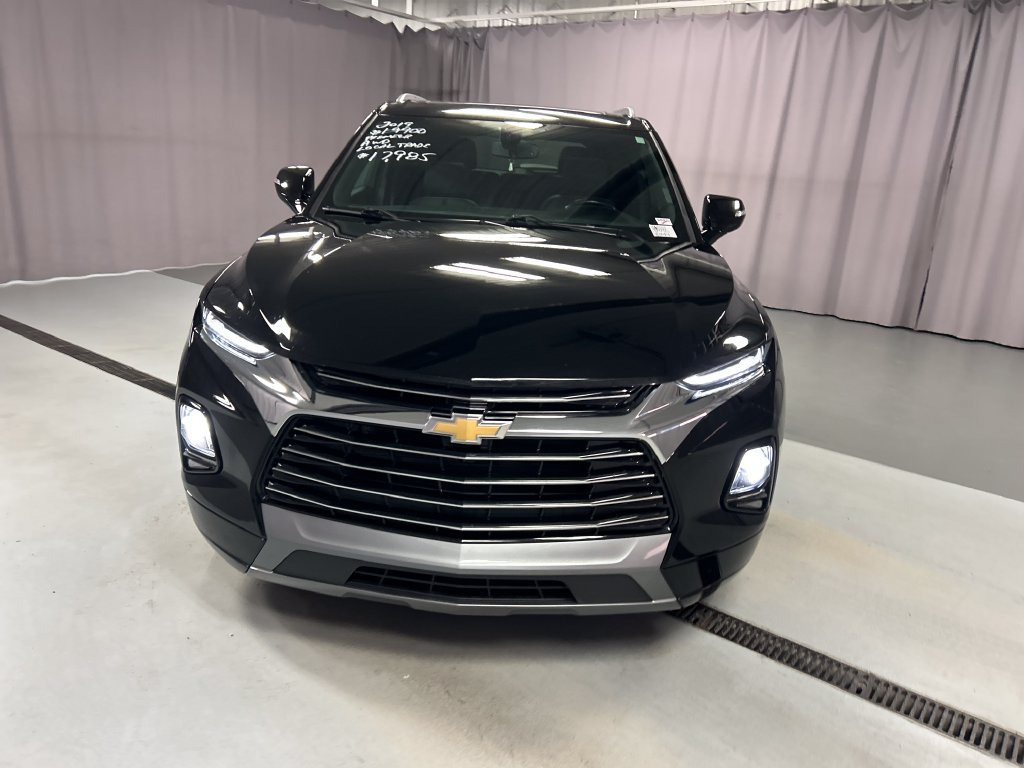 Used 2019 Chevrolet Blazer Premier w/ Sun and Wheels Package AWD/4WD image 2