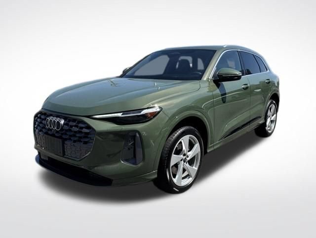 Certified 2025 Audi Q5 Premium w/ Premium Plus AWD/4WD image 4