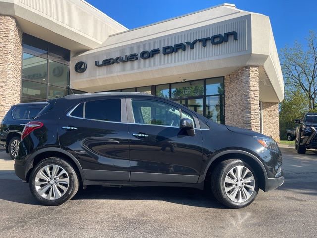 Used 2020 Buick Encore Preferred w/ Safety Package AWD/4WD image 2