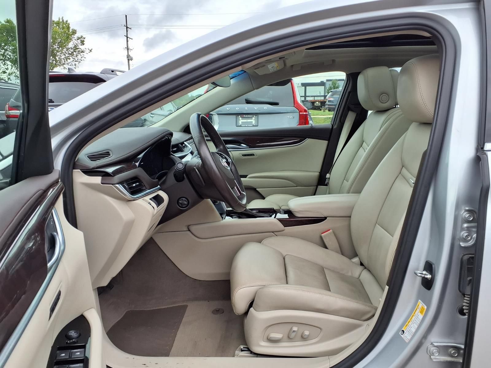 Used 2014 Cadillac XTS Luxury w/ Driver Awareness Package AWD/4WD image 16