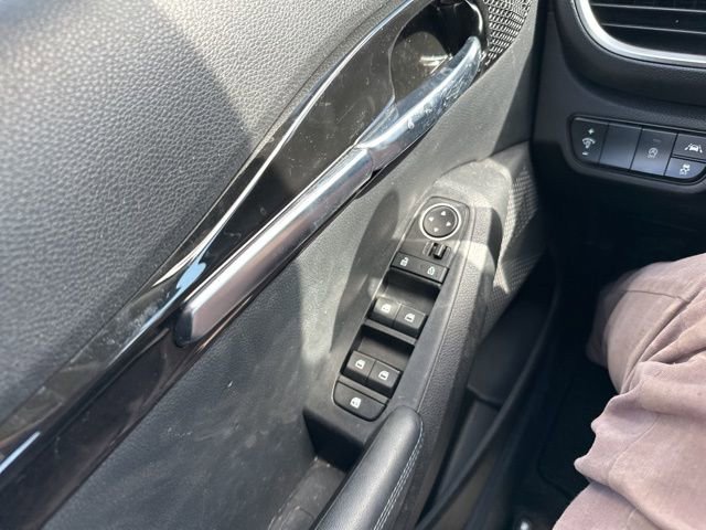 Certified 2021 Kia Seltos S image 38