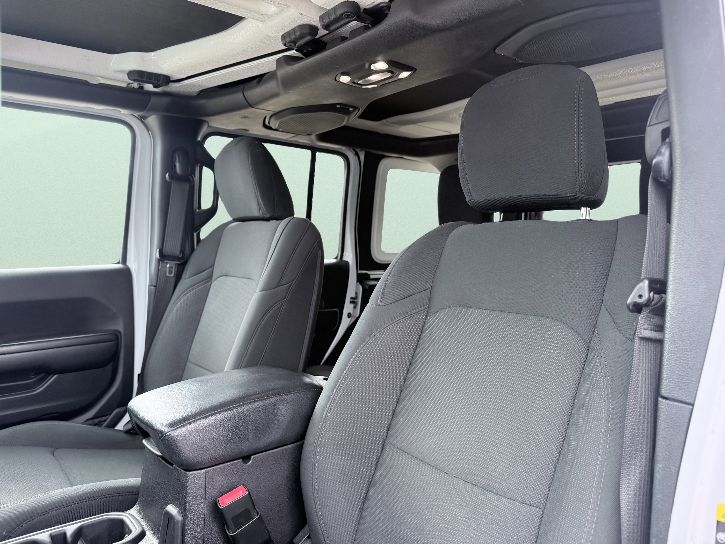 Used 2021 Jeep Wrangler Unlimited Sport AWD/4WD image 28