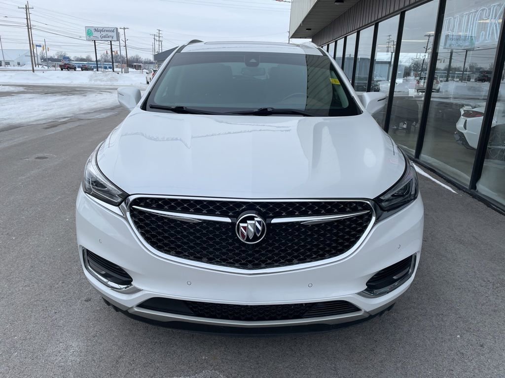 Used 2018 Buick Enclave Avenir w/ Avenir Technology Package image 9