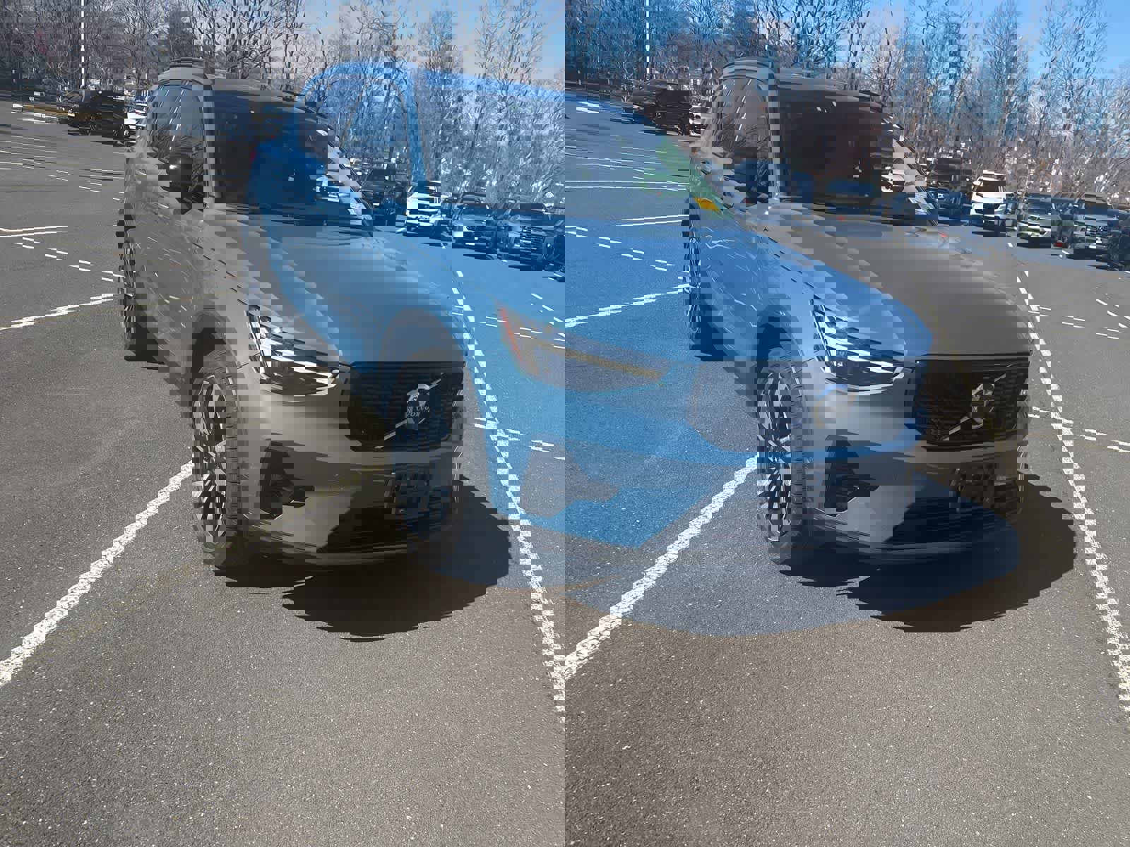 Used 2025 Volvo XC40 B5 Ultra w/ Climate Package image 6