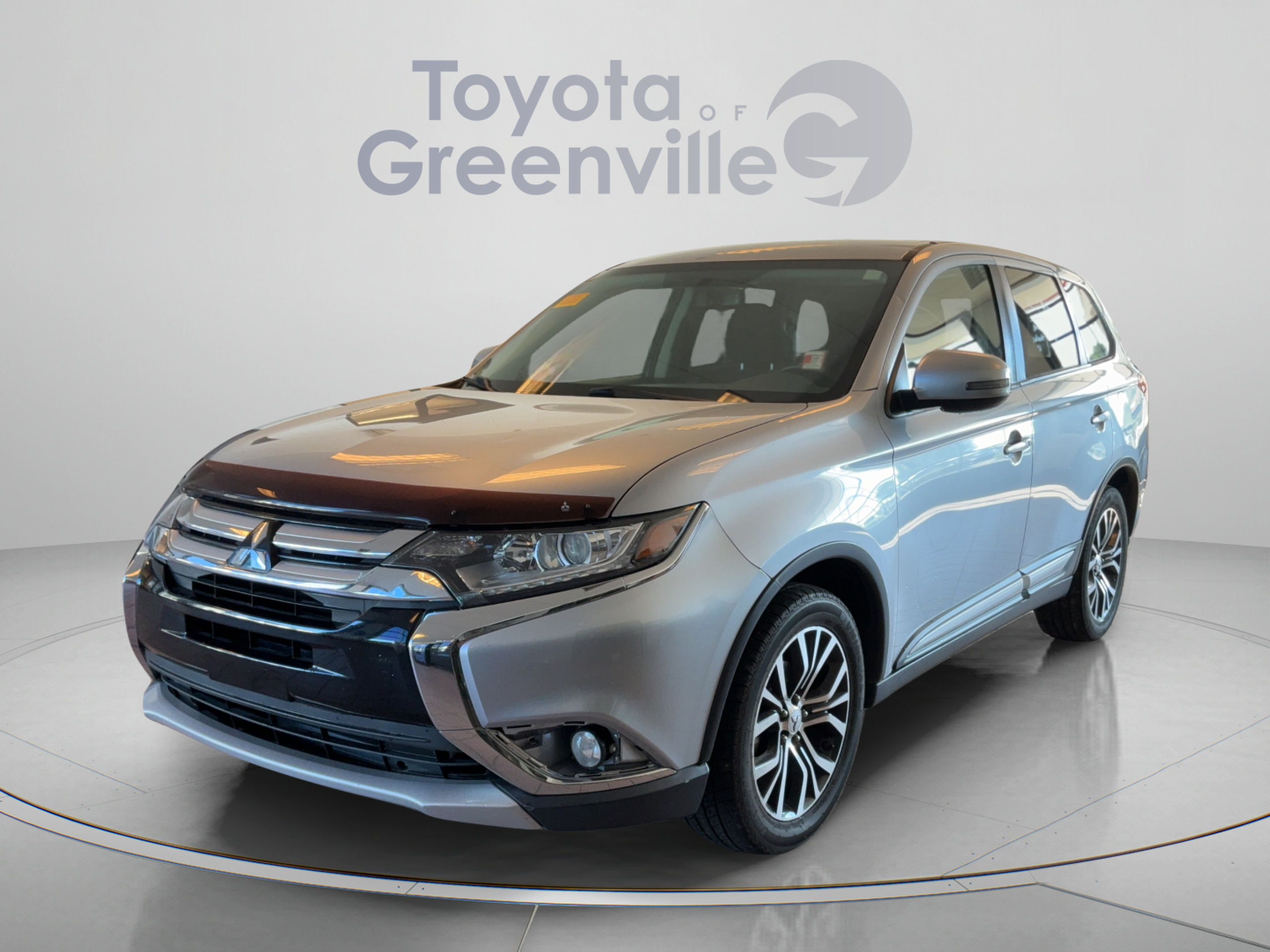 Used 2016 Mitsubishi Outlander SE