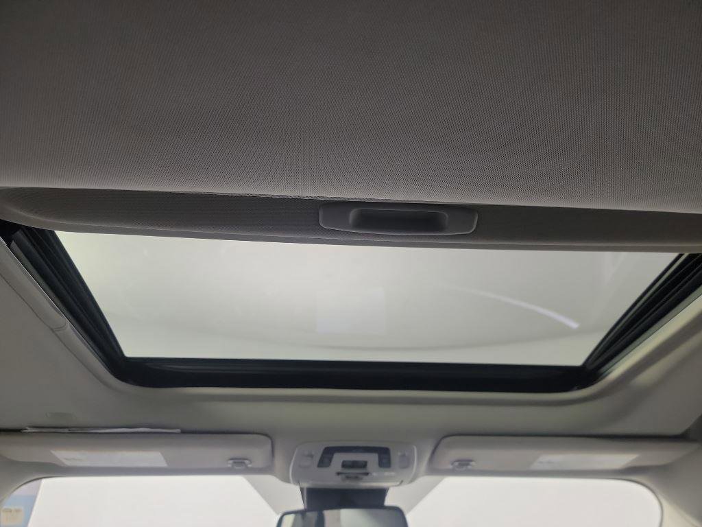 Used 2021 Toyota Sienna XLE image 26